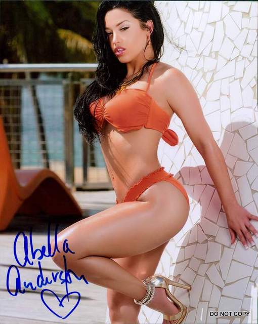 Abella Anderson Autographed Mode